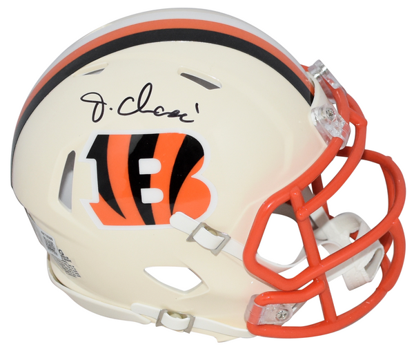 JA'MARR CHASE SIGNED CINCINNATI BENGALS RETRO SPEED MINI HELMET BECKETT
