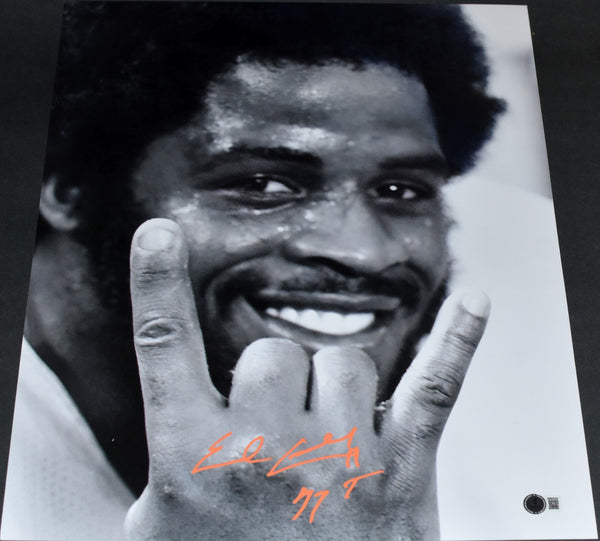 EARL CAMPBELL AUTOGRAPHED TEXAS LONGHORNS HOOK EM 16x20 PHOTO W/ HT 77
