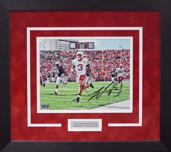 TAYLOR MARTINEZ SIGNED NEBRASKA CORNHUSKERS 8x10 FRAMED PHOTO COA
