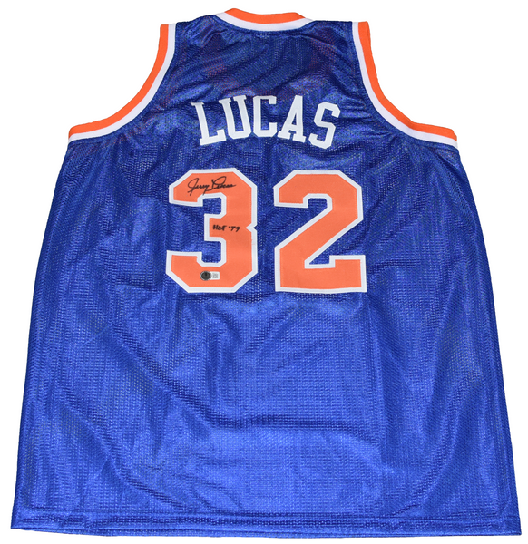 JERRY LUCAS SIGNED NEW YORK KNICKS #32 BLUE BASKETBALL JERSEY W/ HOF 79