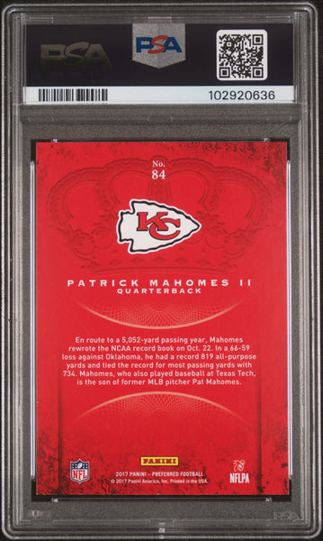 PATRICK MAHOMES SIGNED 2017 PANINI CROWN ROYALE ROOKIE RC #84 AUTO PSA 9