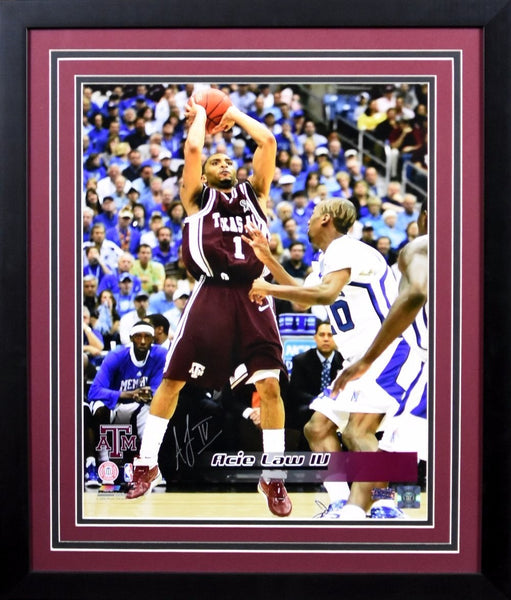 ACIE LAW IV AUTOGRAPHED TEXAS A&M AGGIES 16x20 FRAMED PHOTO COA