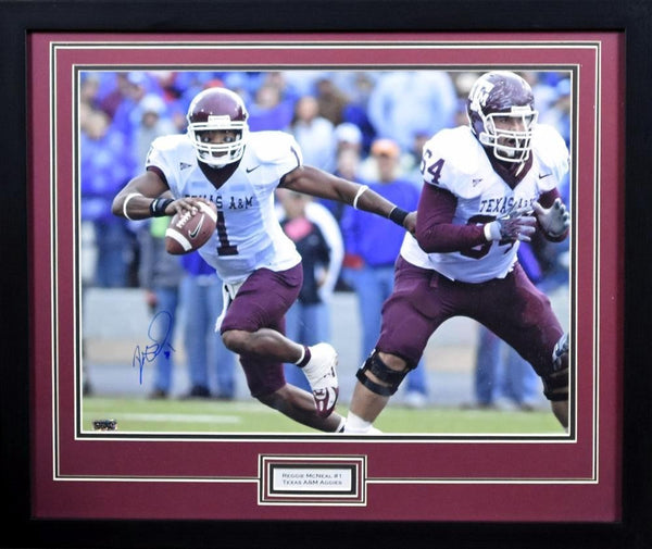 REGGIE McNEAL AUTOGRAPHED TEXAS A&M AGGIES 16x20 FRAMED PHOTO COA