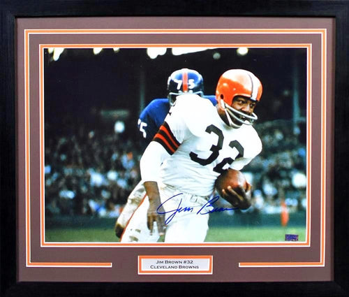 JIM BROWN AUTOGRAPHED CLEVELAND BROWNS 16x20 FRAMED PHOTO COA