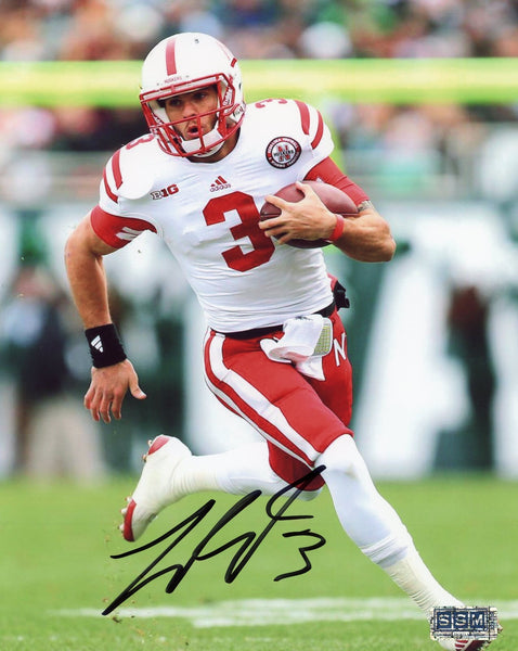 TAYLOR MARTINEZ AUTOGRAPHED SIGNED NEBRASKA CORNHUSKERS 8x10 PHOTO COA