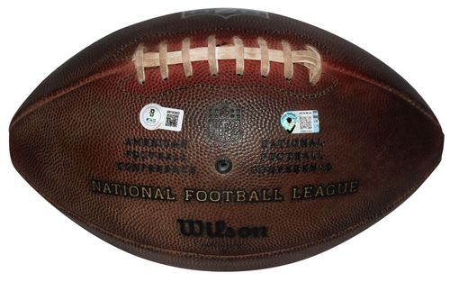 PATRICK MAHOMES SIGNED KANSAS CITY CHIEFS 2025 SEASON GAME USED FOOTBALL BECKETT