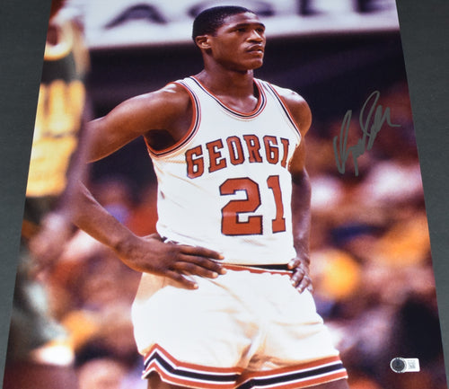 DOMINIQUE WILKINS AUTOGRAPHED GEORGIA BULLDOGS 16x20 PHOTO BECKETT