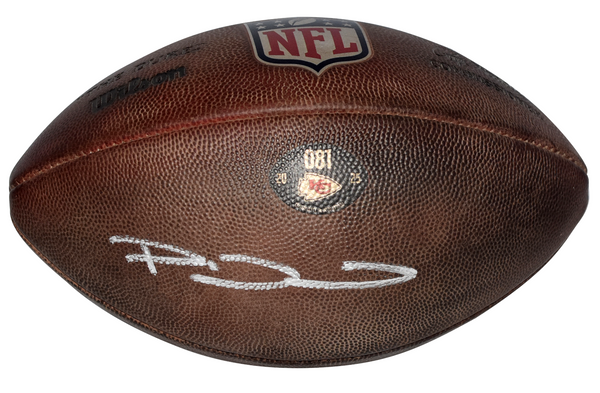 PATRICK MAHOMES SIGNED KANSAS CITY CHIEFS 2025 SEASON GAME USED FOOTBALL BECKETT