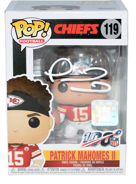 PATRICK MAHOMES SIGNED 2017 PANINI SELECT ROOKIE RC #103 AUTO PSA 9