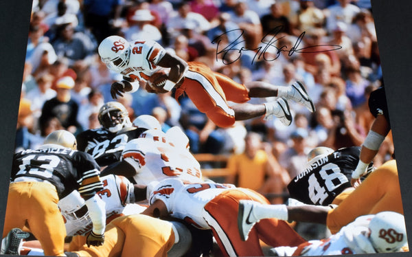 BARRY SANDERS AUTOGRAPHED OKLAHOMA STATE COWBOYS 16x20 PHOTO COA