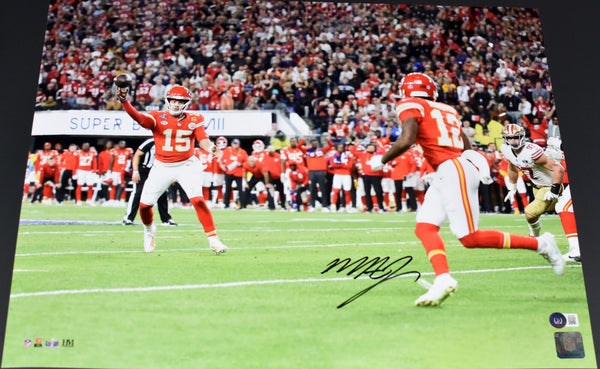 MECOLE HARDMAN SIGNED KANSAS CITY CHIEFS SUPER BOWL LVIII 16x20 PHOTO BECKETT